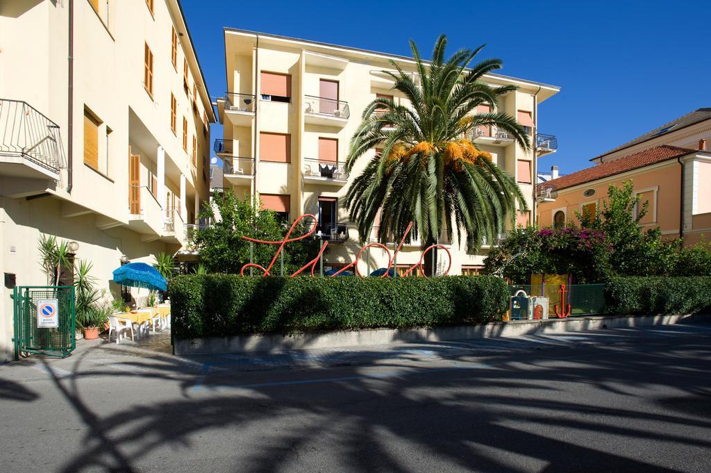 Hotel Lido Pietra Ligure Exteriér fotografie