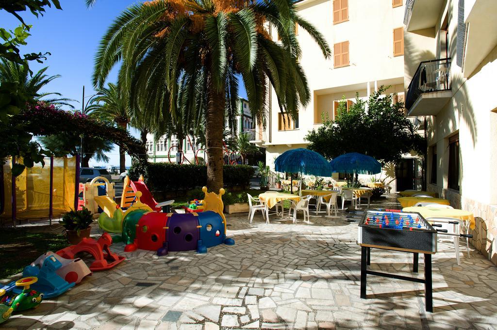 Hotel Lido Pietra Ligure Exteriér fotografie