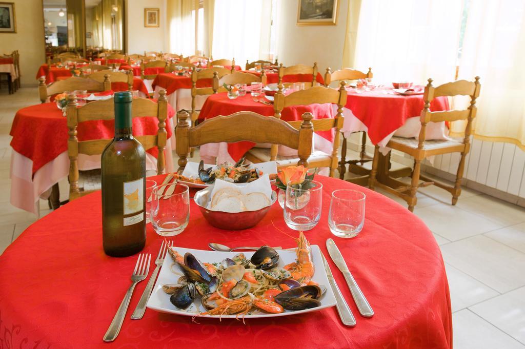 Hotel Lido Pietra Ligure Exteriér fotografie